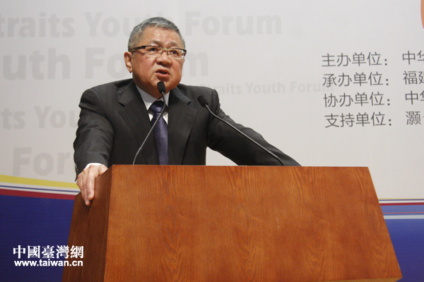 台湾无党团结联盟主席林炳坤发表主旨演讲
